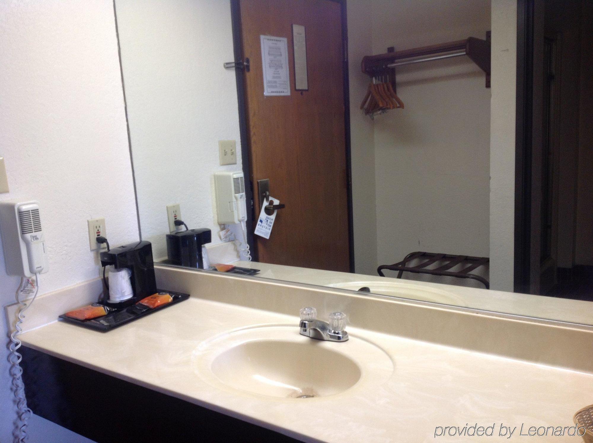 Travel Inn And Suites- Sikeston Miner I-55 Exit-67 Bagian luar foto