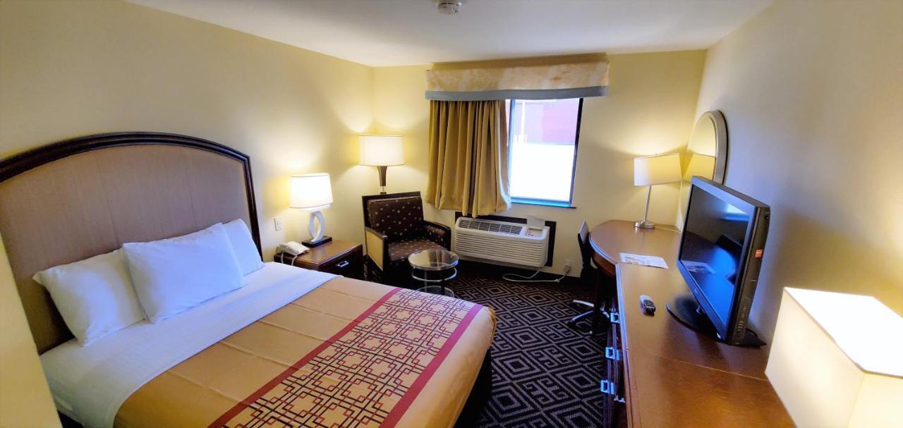 Travel Inn And Suites- Sikeston Miner I-55 Exit-67 Bagian luar foto