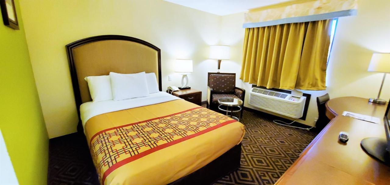 Travel Inn And Suites- Sikeston Miner I-55 Exit-67 Bagian luar foto