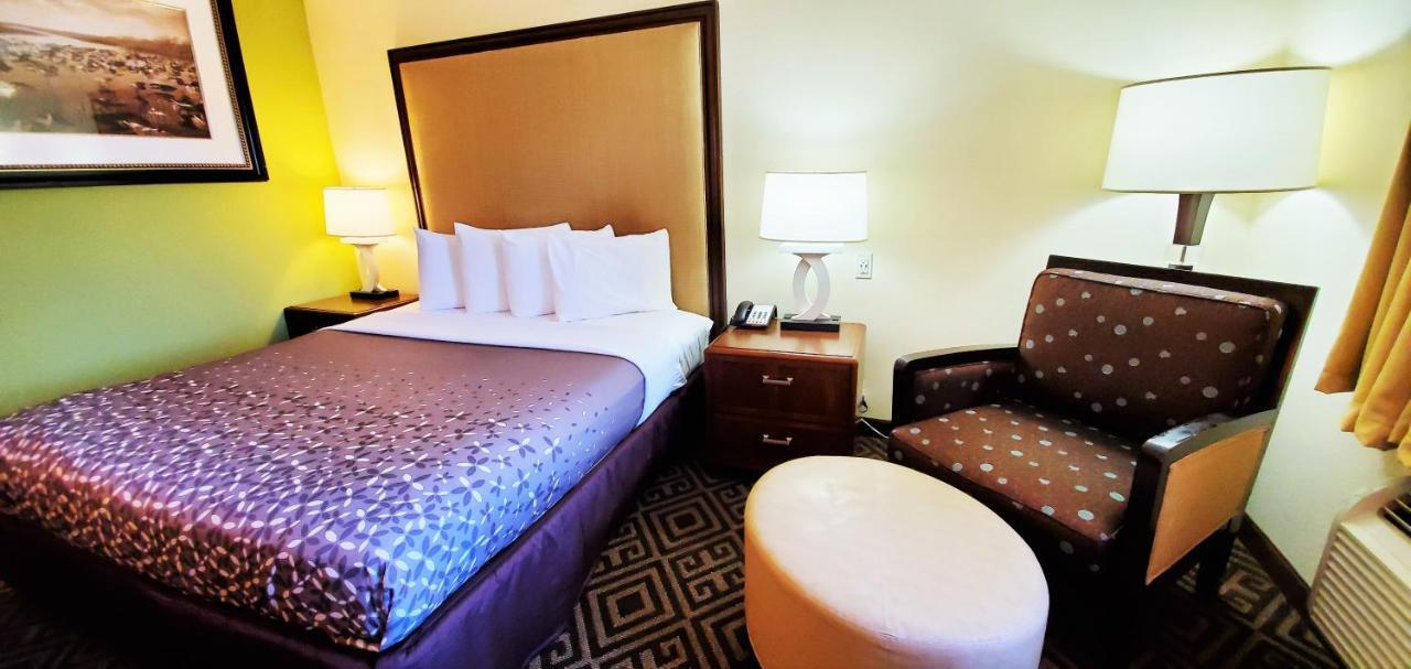 Travel Inn And Suites- Sikeston Miner I-55 Exit-67 Bagian luar foto
