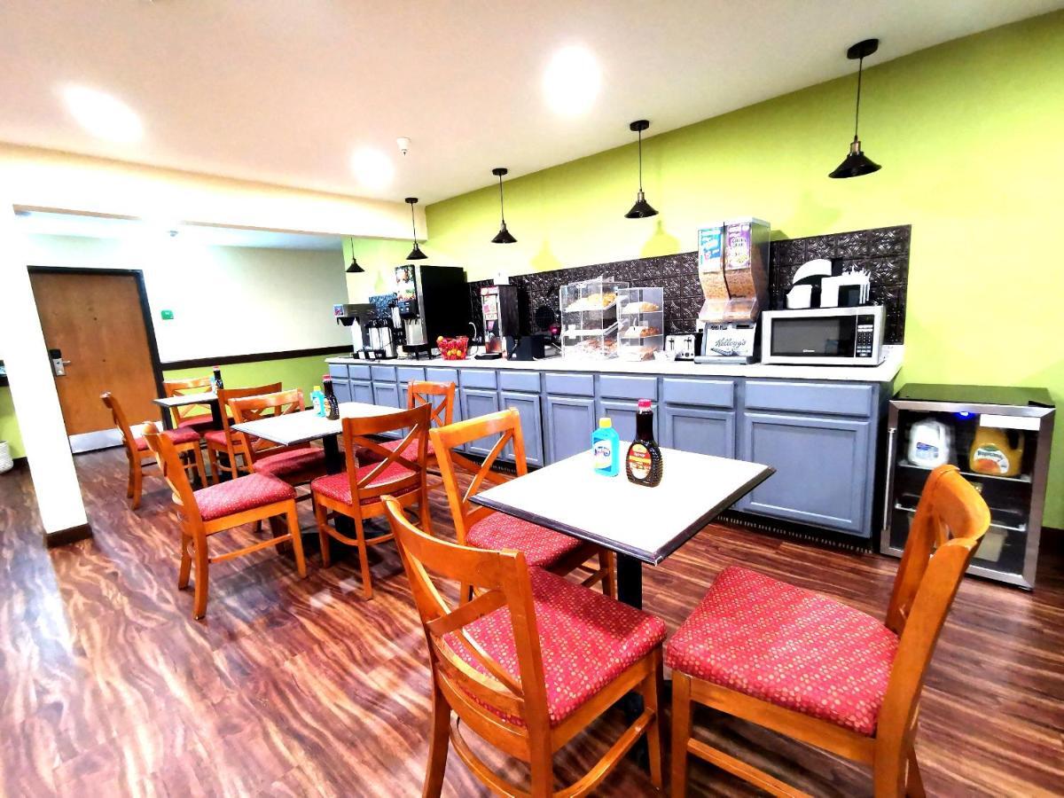 Travel Inn And Suites- Sikeston Miner I-55 Exit-67 Bagian luar foto